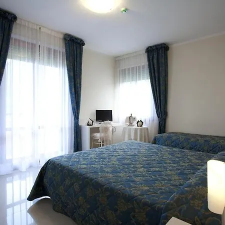 Hotel Ristorante Grappolo D'oro 3*